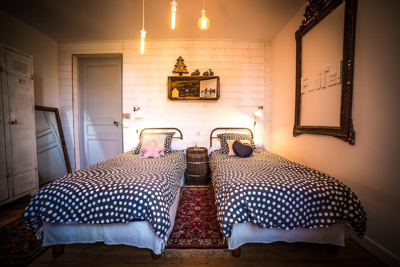 Les Chambres De Lily Carresse Esterno foto