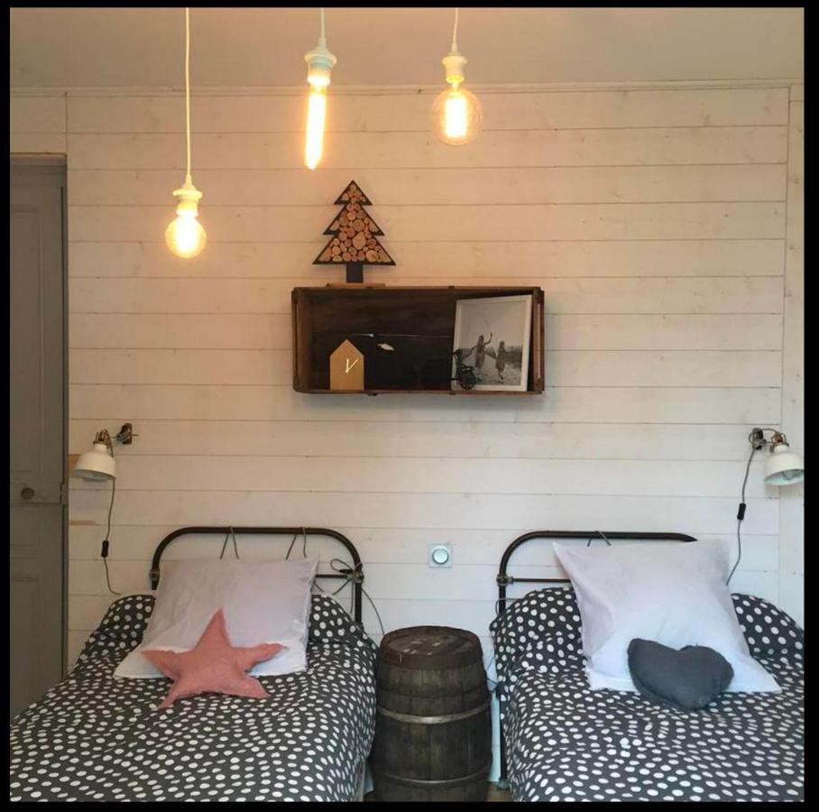 Les Chambres De Lily Carresse Esterno foto